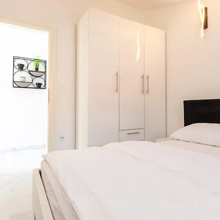 Apartamento Zen Mastrinka
